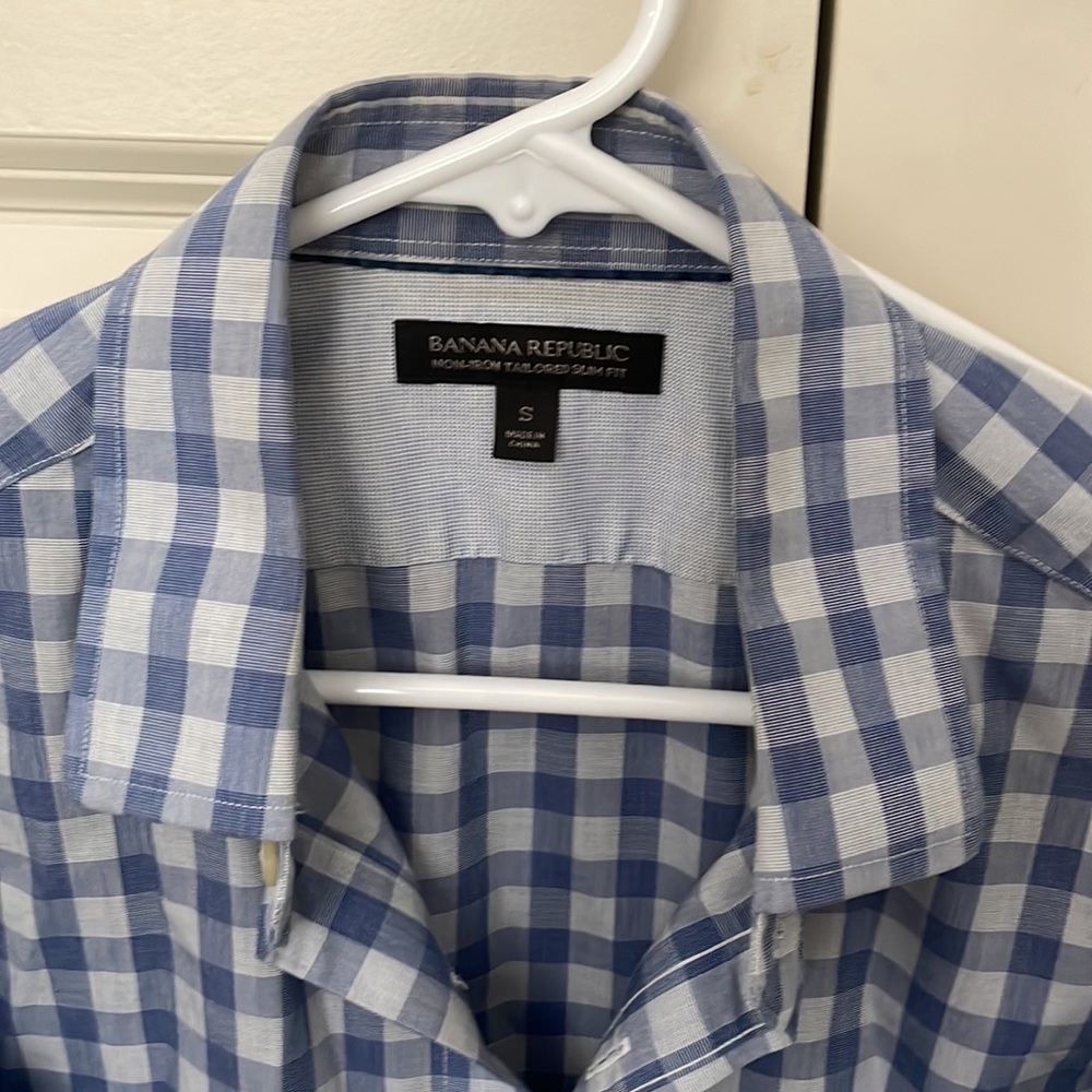 Banana Republic non-iron slim fit small